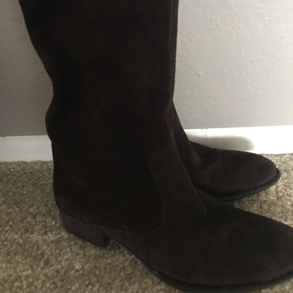 BORN BOOTS
